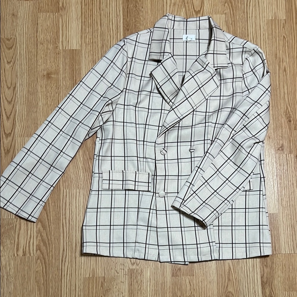 Oversized Plaid Patterned Blazer